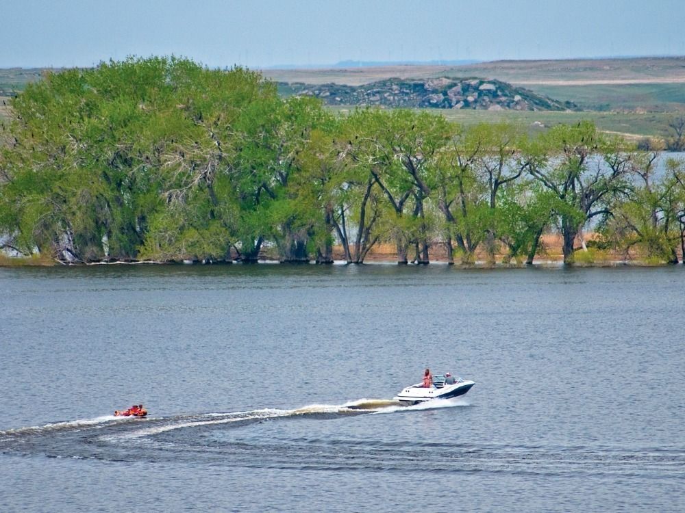 Boating at North Sterling State Park
